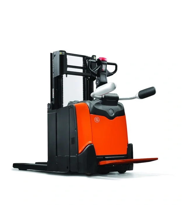 BT Staxio SPE200DN, electric stacker with double load handling, platform, and side guards. Product photo taken from the back at an angle.