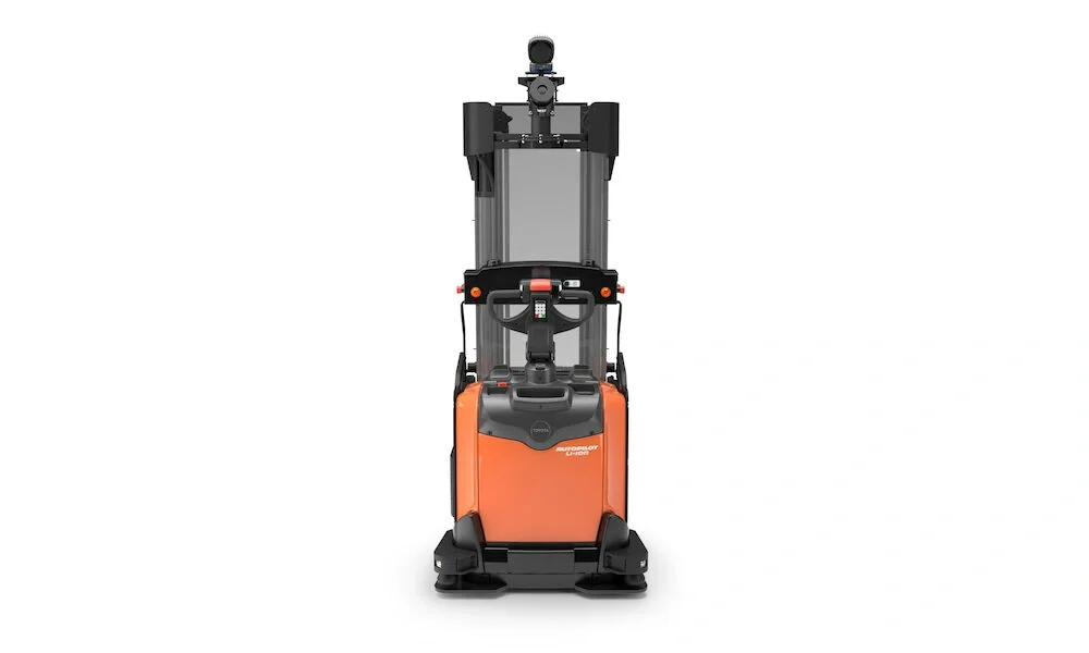 BT Staxio SAE160, for moving and stacking in automated logistic solutions. Product photo taken from the back.