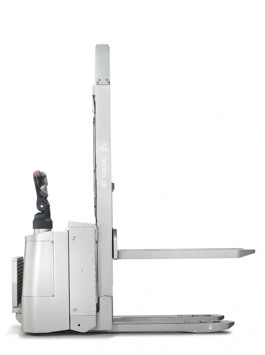 Toyota BT Staxio SWE120I electric walkie stacker with inox treatment and platform. Product photo taken from the side.