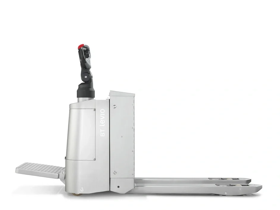 BT Levio LPE200I powered pallet truck, electric low-lifter with platform. Product photo taken from the side. 