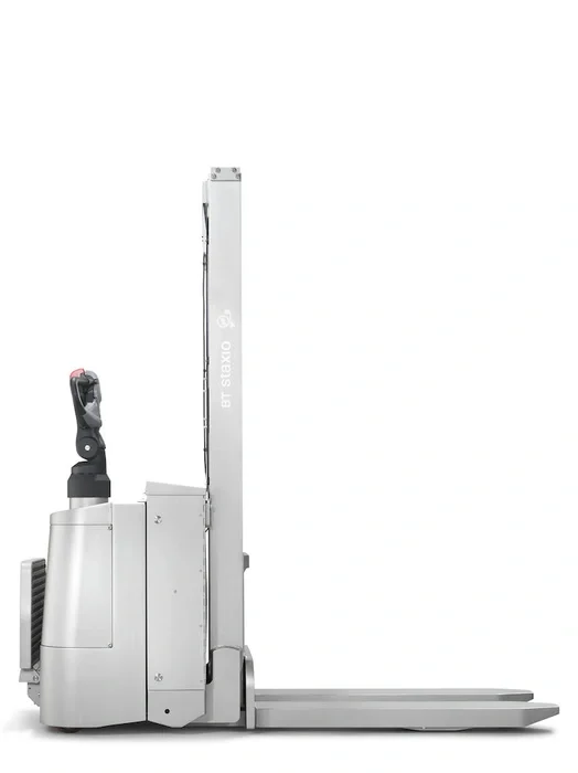 Toyota BT Staxio SWE120I electric walkie stacker with inox treatment and platform. Product photo taken from the side.
