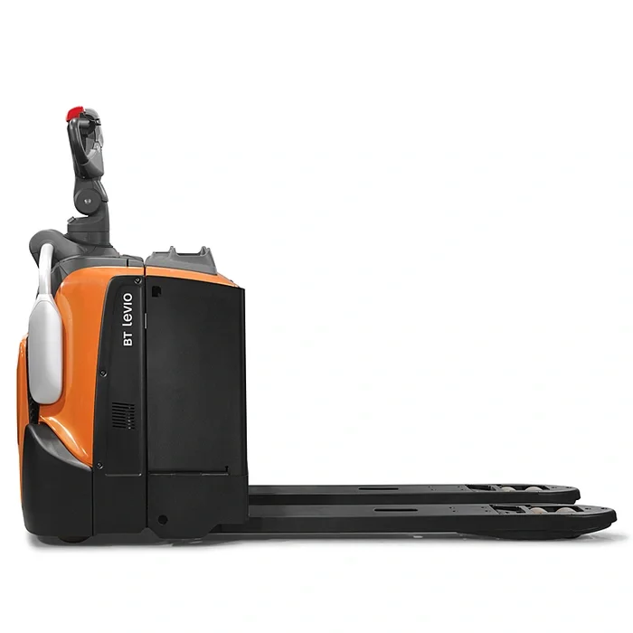 BT Levio LPE220 powered pallet truck, electric low-lifter with platform and sideguards. Product photo taken from the side. 