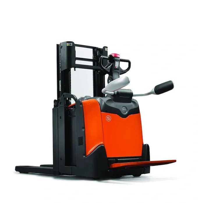 BT Staxio SPE200D, electric stacker with double load handling, platform, and side guards. Product photo taken from the back at an angle.
