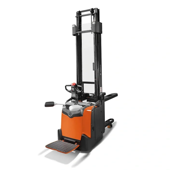 BT Staxio SPE160L, electric stacker with elevating support arms, platform, and side guards. Product photo taken from the back at an angle.